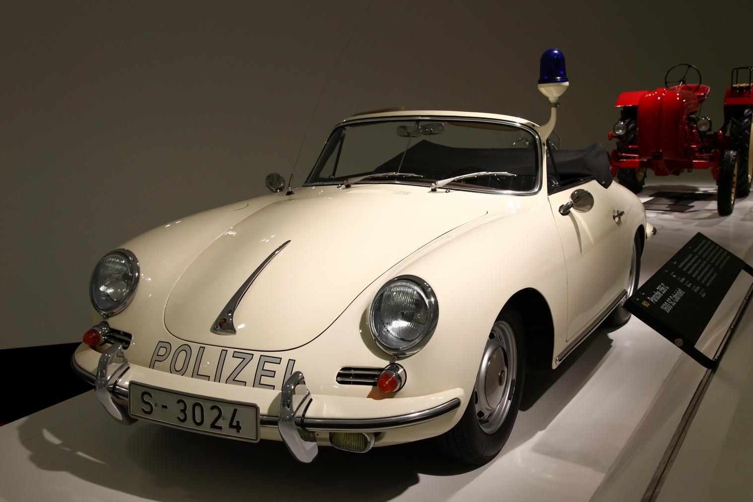 Porsche-Museum-034